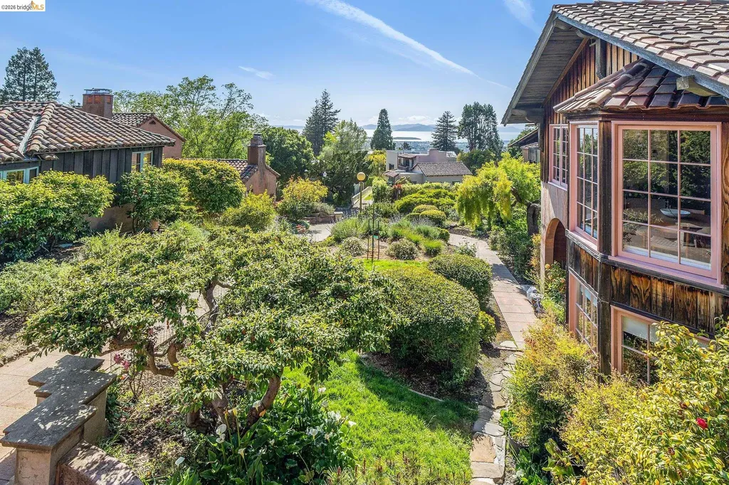 2501 Rose Walk Berkeley CA 94708