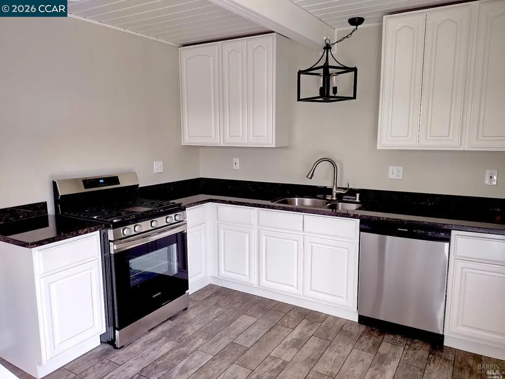 469 La Jolla Street Vallejo CA 94591