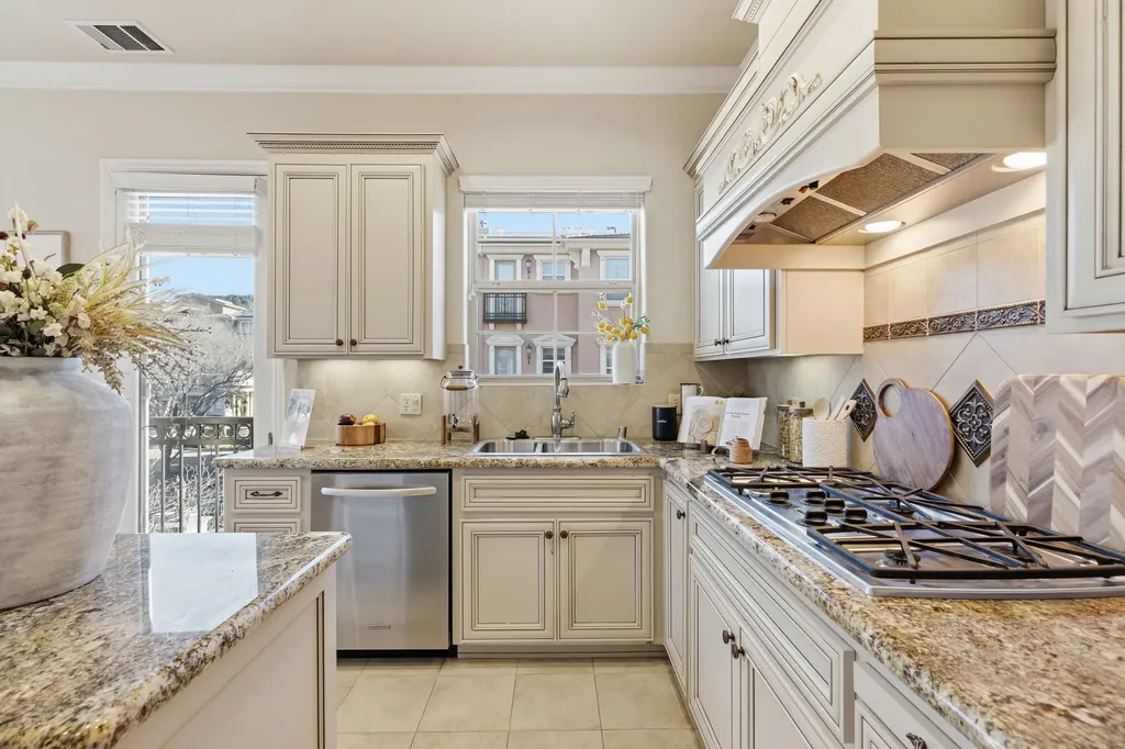 1118 Waltz Court Vallejo CA 94591