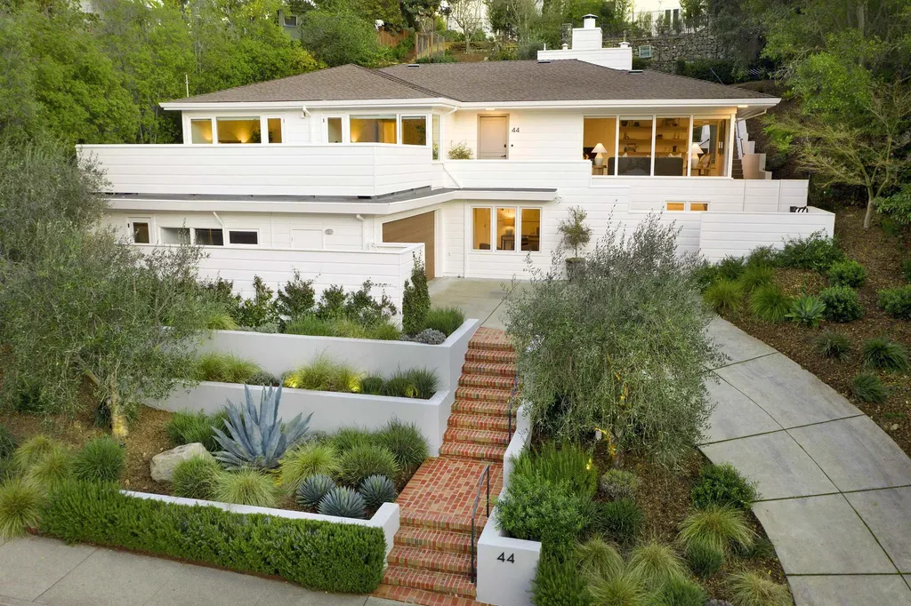 Piedmont CA, 44 La Salle Avenue