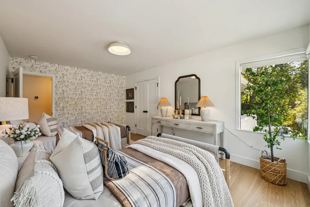 44 La Salle Avenue Piedmont CA 94611