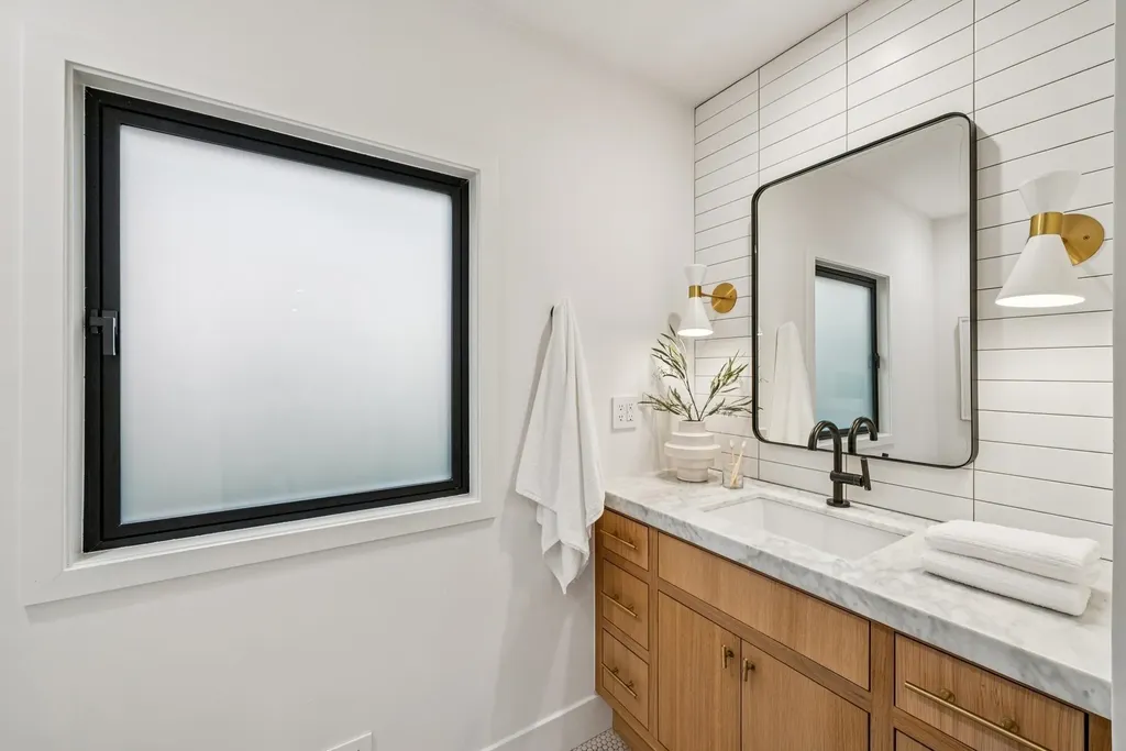 44 La Salle Avenue Piedmont CA 94611