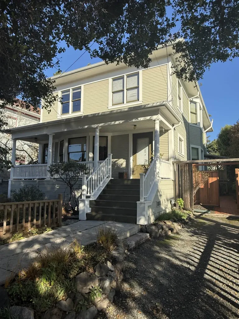 2221 Mcgee Avenue Berkeley CA 94703