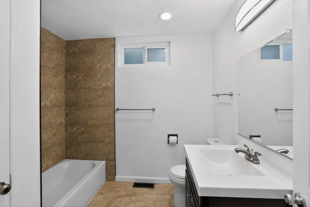 3287 Kelly Street Hayward CA 94541