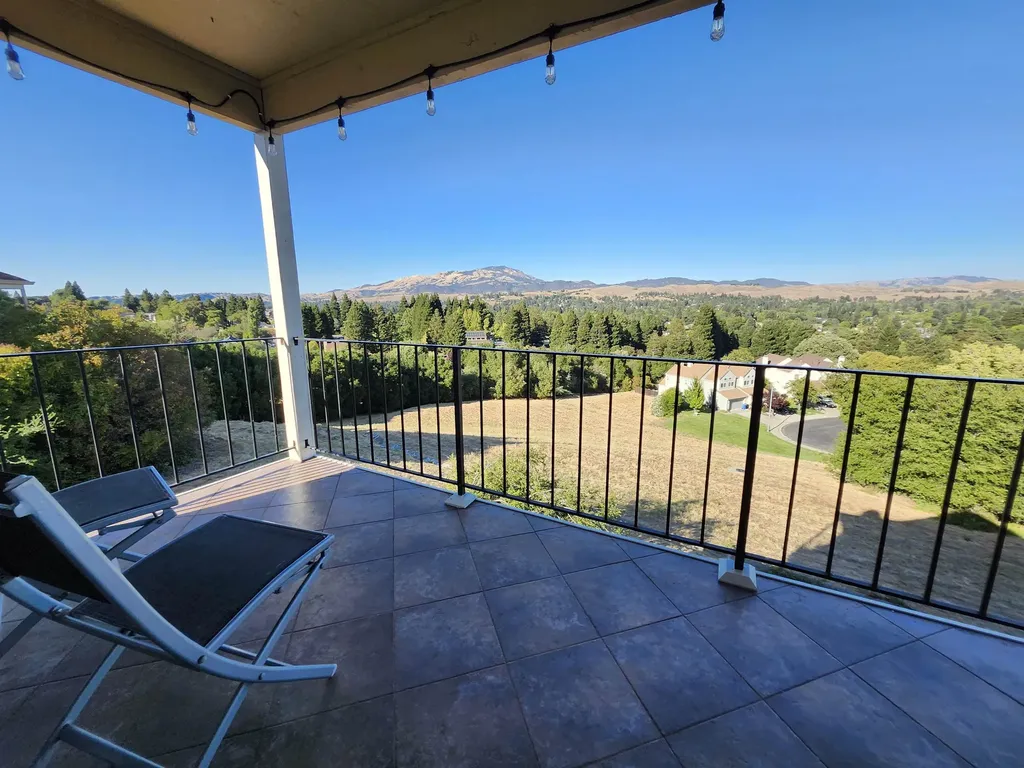 1823 Mockingbird Place Danville CA 94526