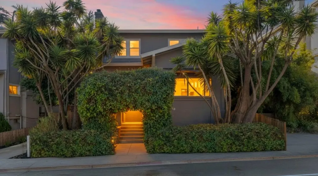 353 Santa Clara Avenue Oakland CA 94610