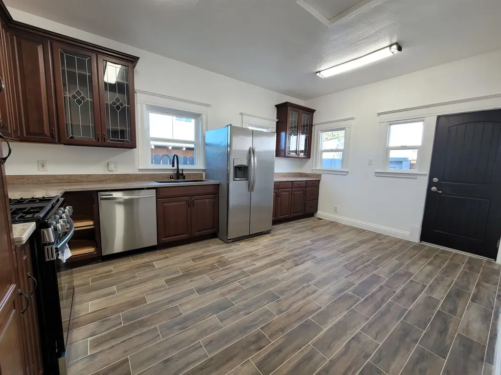 3137 Pleitner Avenue Oakland CA 94602