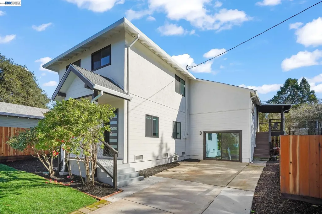 1120 Evans Avenue Napa CA 94559