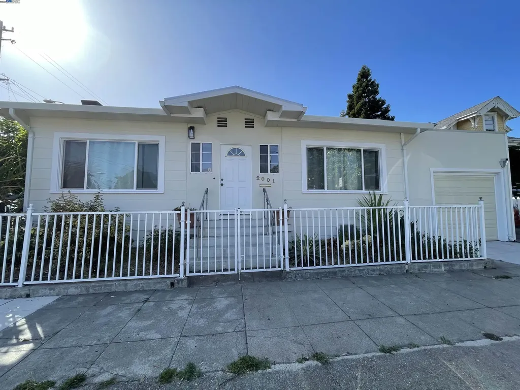 2001 11th Avenue Oakland CA 94606