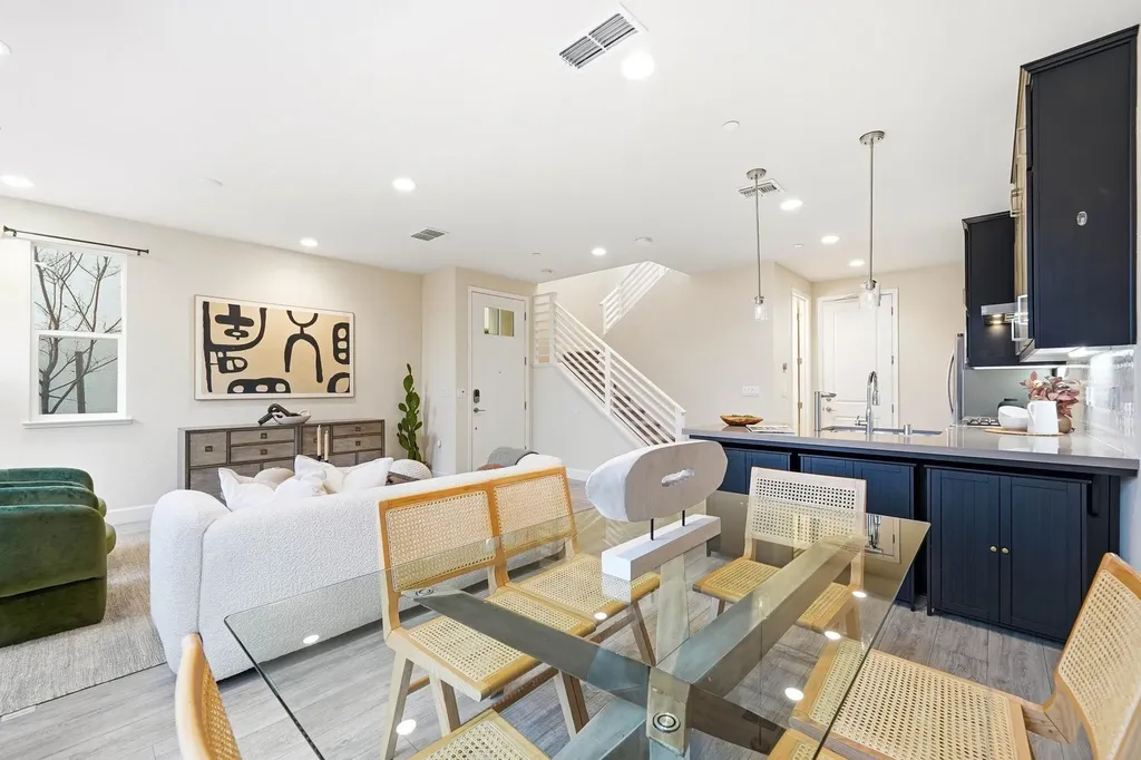 38581 Aventura Fremont CA 94536