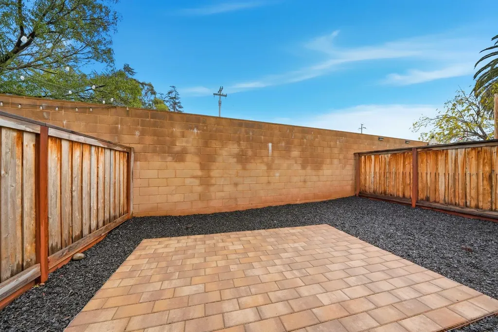 38581 Aventura Fremont CA 94536