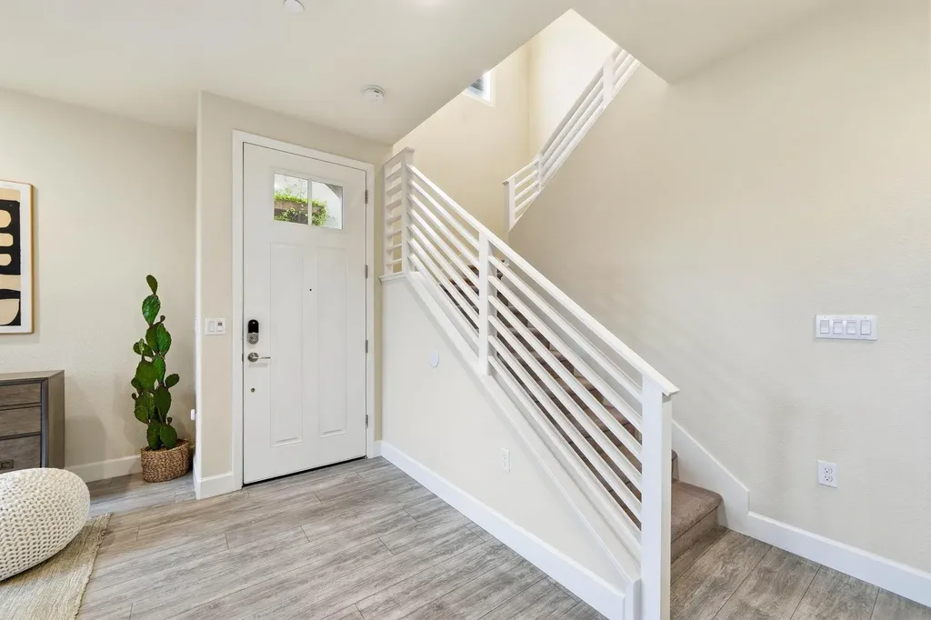 38581 Aventura Fremont CA 94536