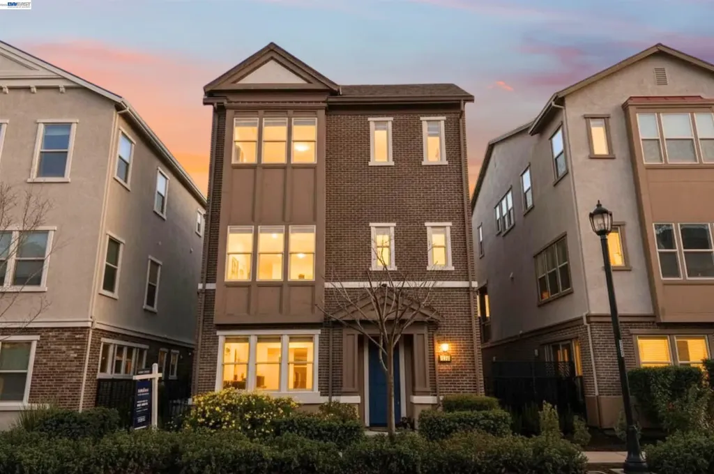 1360 Brookline Loop Pleasanton CA 94566