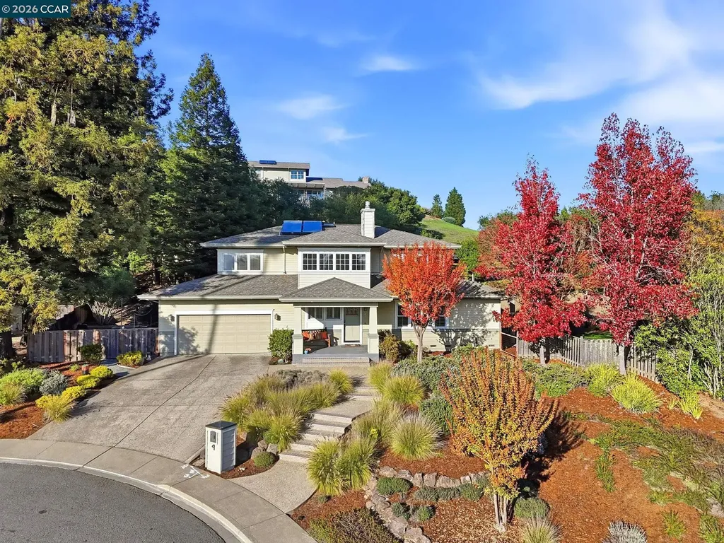 4 Corte Santa Clara Moraga CA 94556