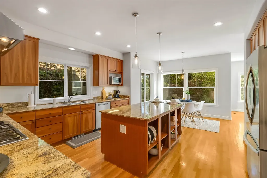 936 Mountain Boulevard Oakland CA 94611