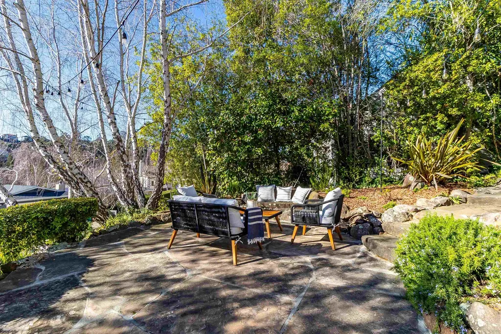 936 Mountain Boulevard Oakland CA 94611