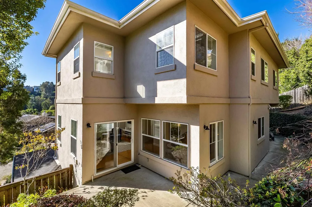 936 Mountain Boulevard Oakland CA 94611