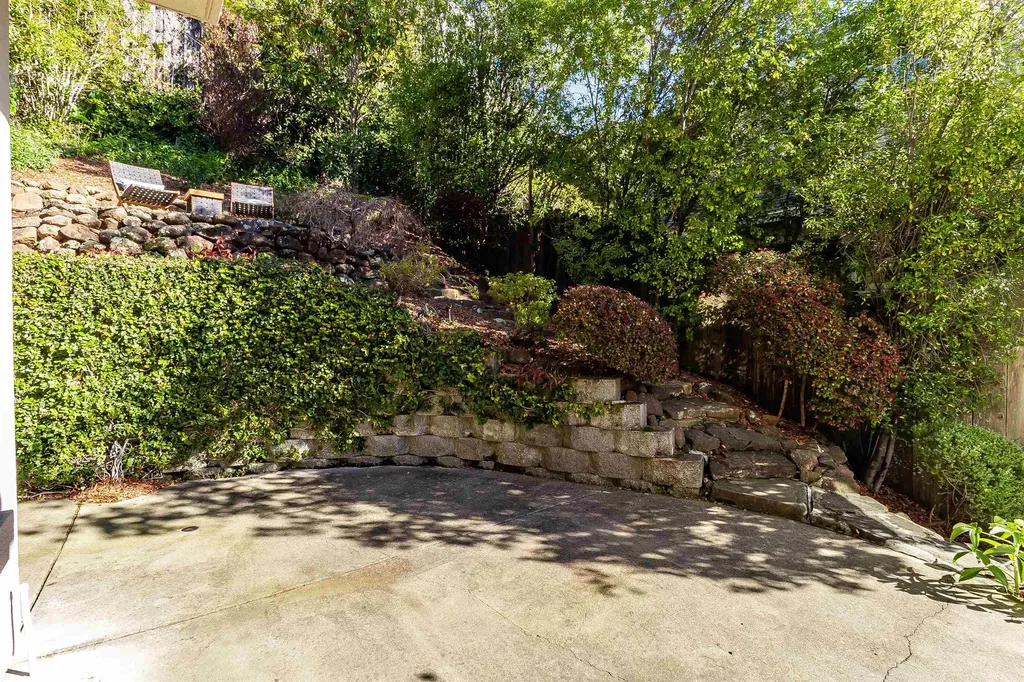 936 Mountain Boulevard Oakland CA 94611