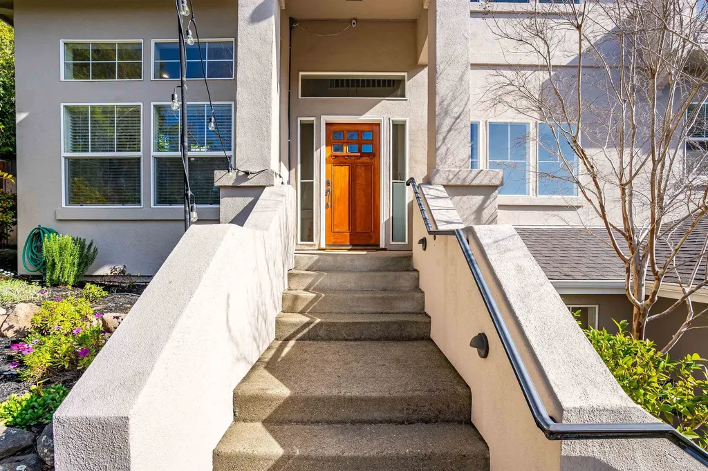 936 Mountain Boulevard Oakland CA 94611