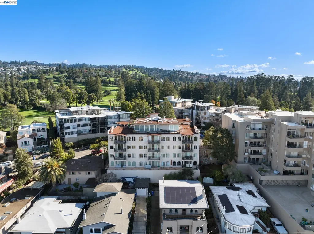 5405 Carlton Street Oakland CA 94618