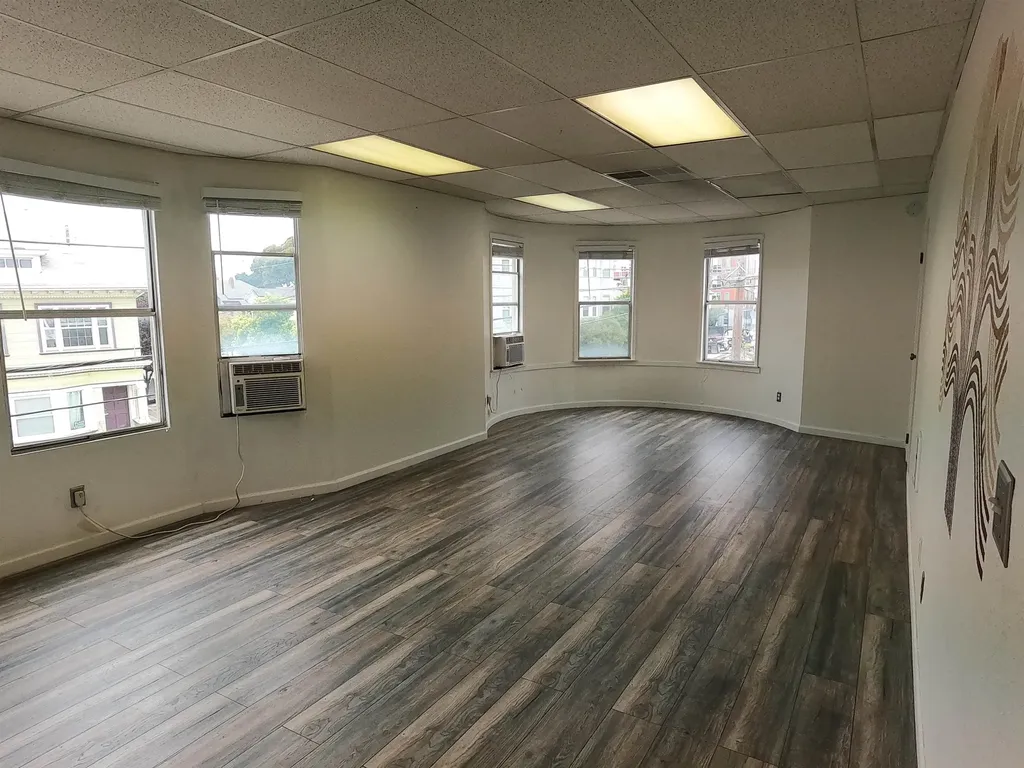 4601 Telegraph Avenue 206 Oakland CA 94609