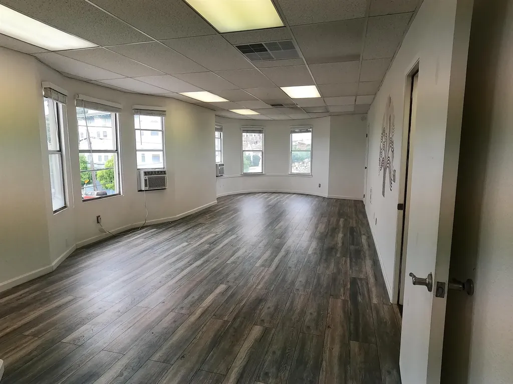 4601 Telegraph Avenue 206 Oakland CA 94609