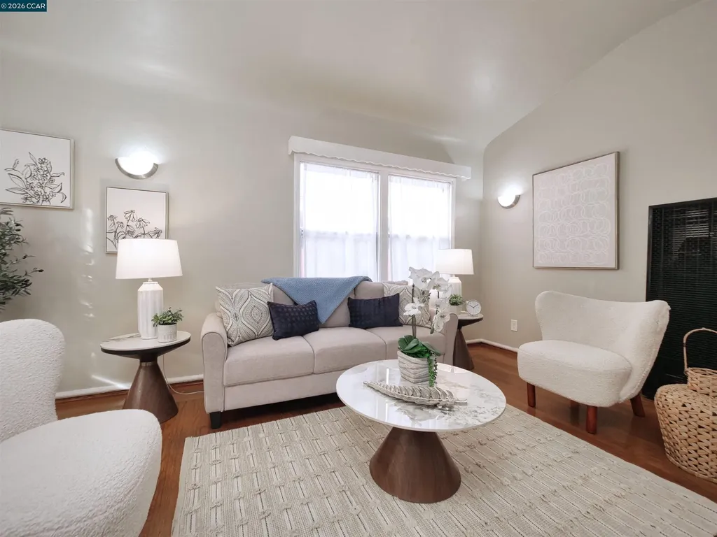 2555 Barrett Avenue Richmond CA 94804