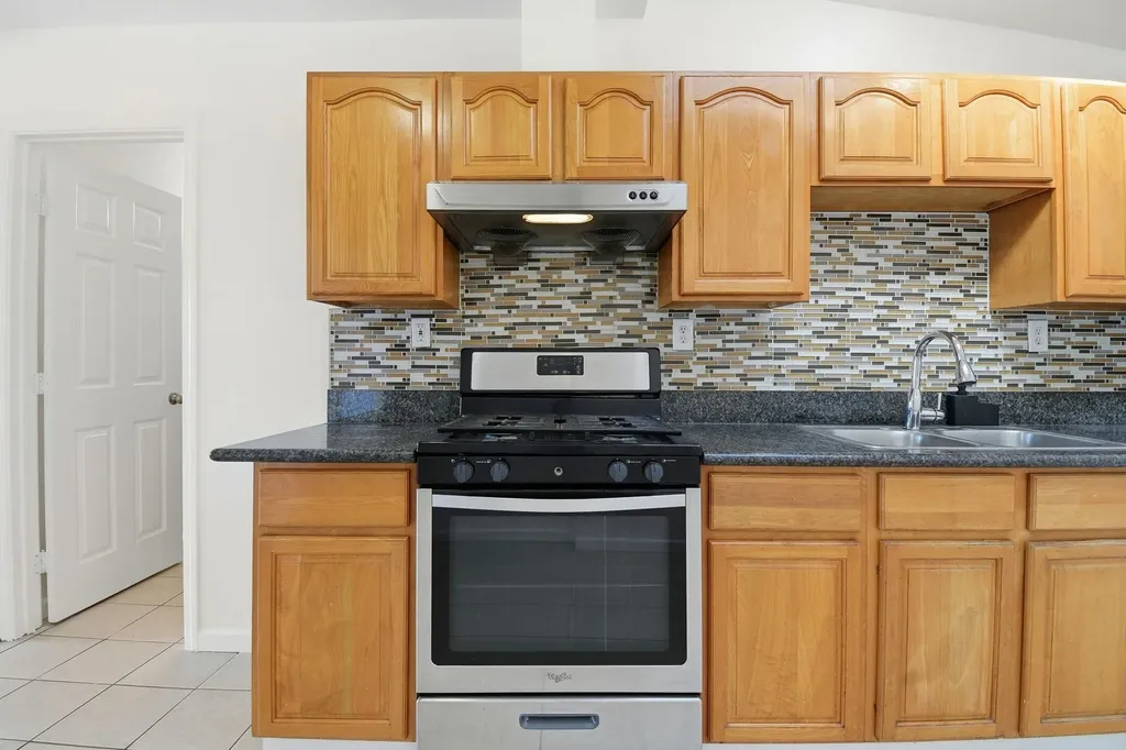 2122 25th Street Oakland CA 94606