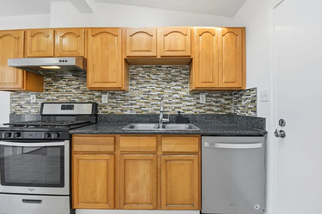 2122 25th Street Oakland CA 94606