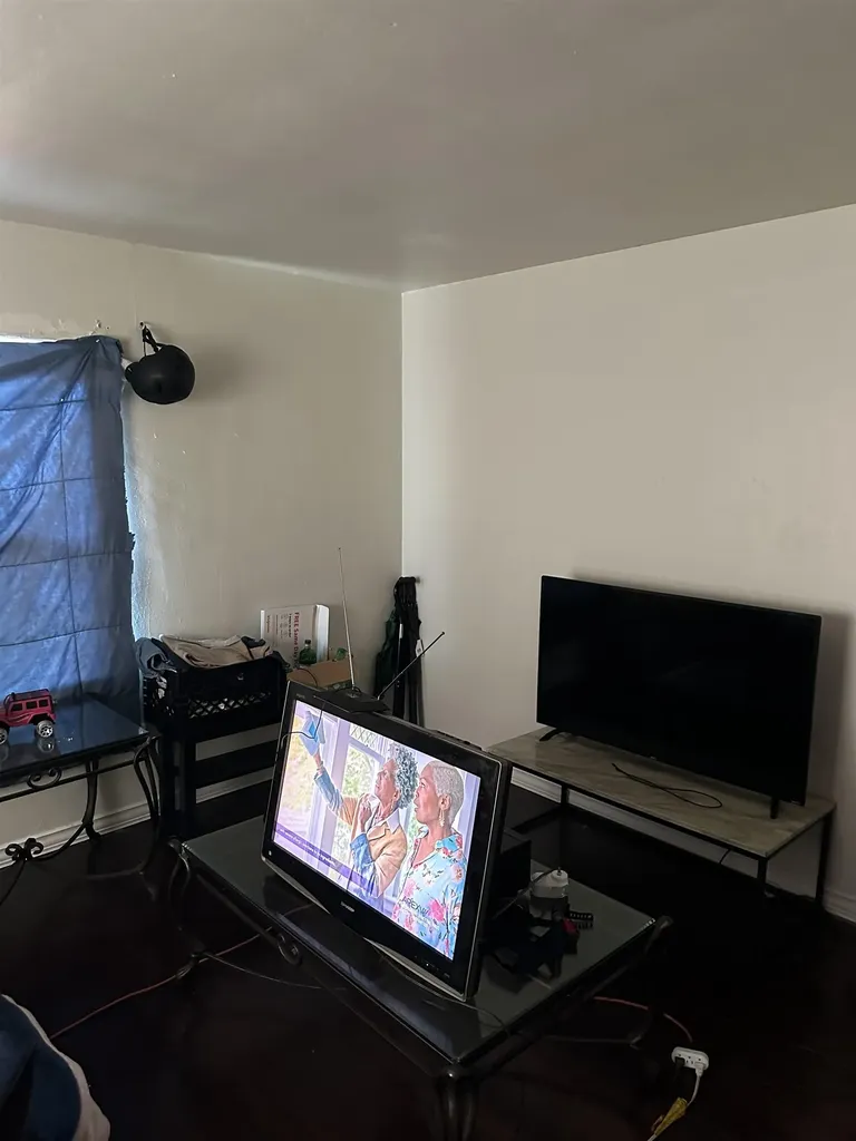 5659 Telegraph Avenue Oakland CA 94609