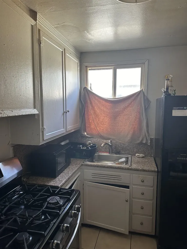 5659 Telegraph Avenue Oakland CA 94609