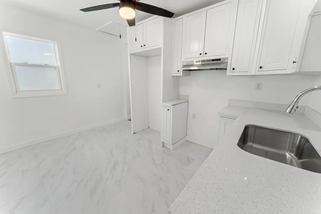 1213 Egbert Avenue San Francisco CA 94124