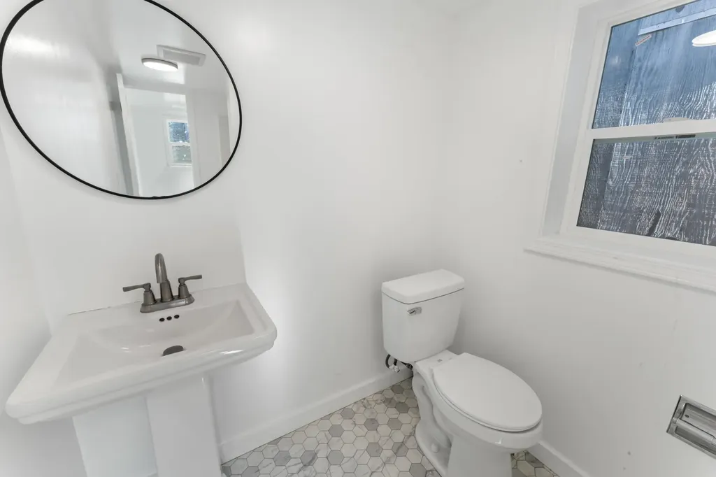 1213 Egbert Avenue San Francisco CA 94124