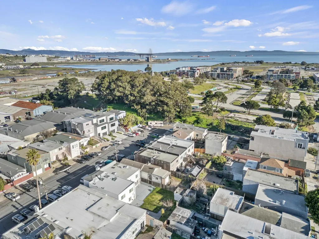 1213 Egbert Avenue San Francisco CA 94124