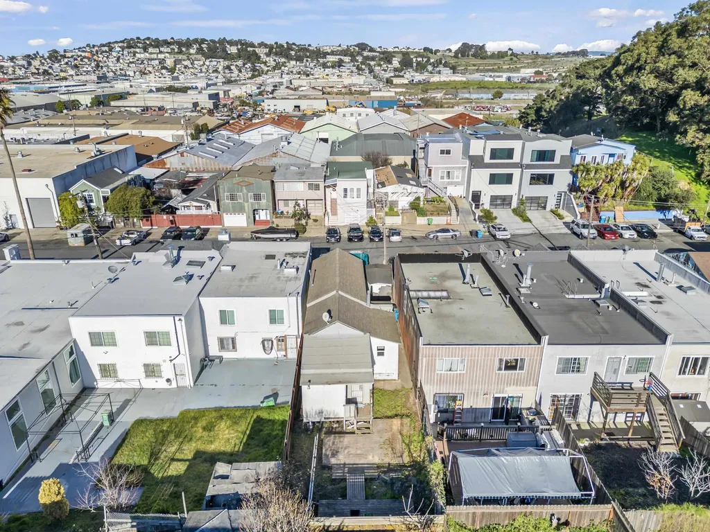 1213 Egbert Avenue San Francisco CA 94124