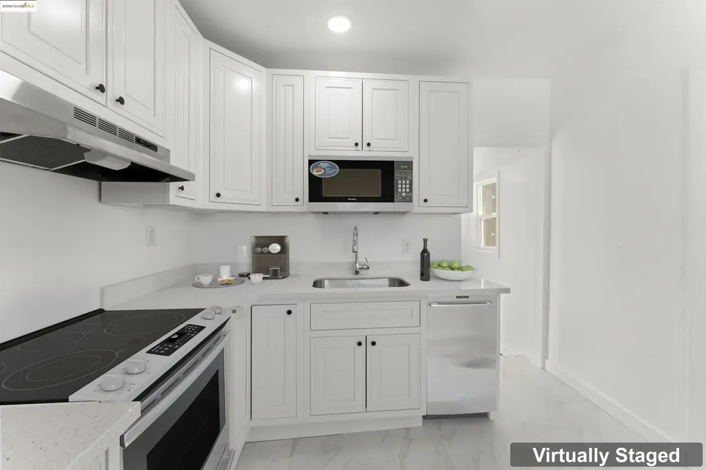 1213 Egbert Avenue San Francisco CA 94124