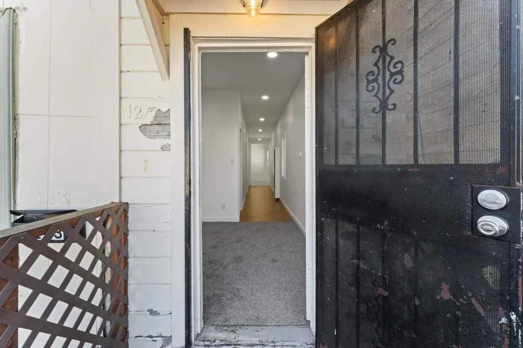 1213 Egbert Avenue San Francisco CA 94124
