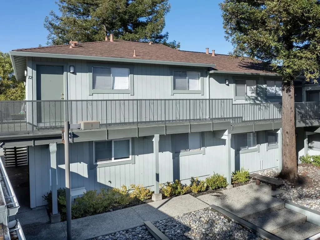 900 Alvarez Avenue Pinole CA 94564