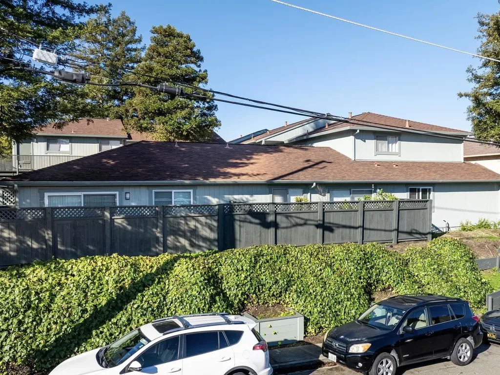 900 Alvarez Avenue Pinole CA 94564