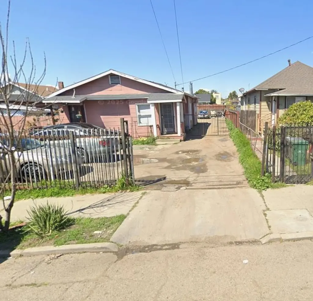 1467 74th Avenue Oakland CA 94621
