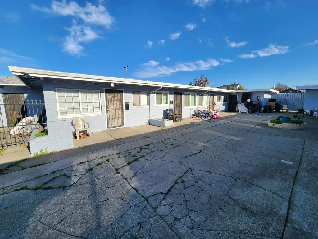 714 Tyler Street Oakland CA 94603