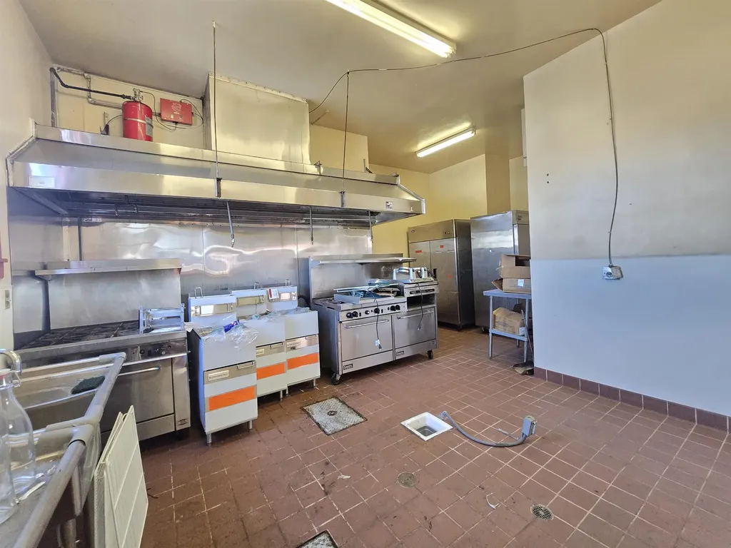 10800 Bancroft Oakland CA 94603