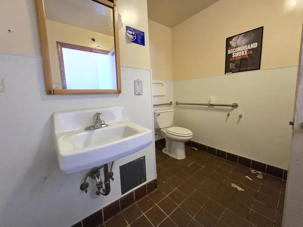 10800 Bancroft Oakland CA 94603