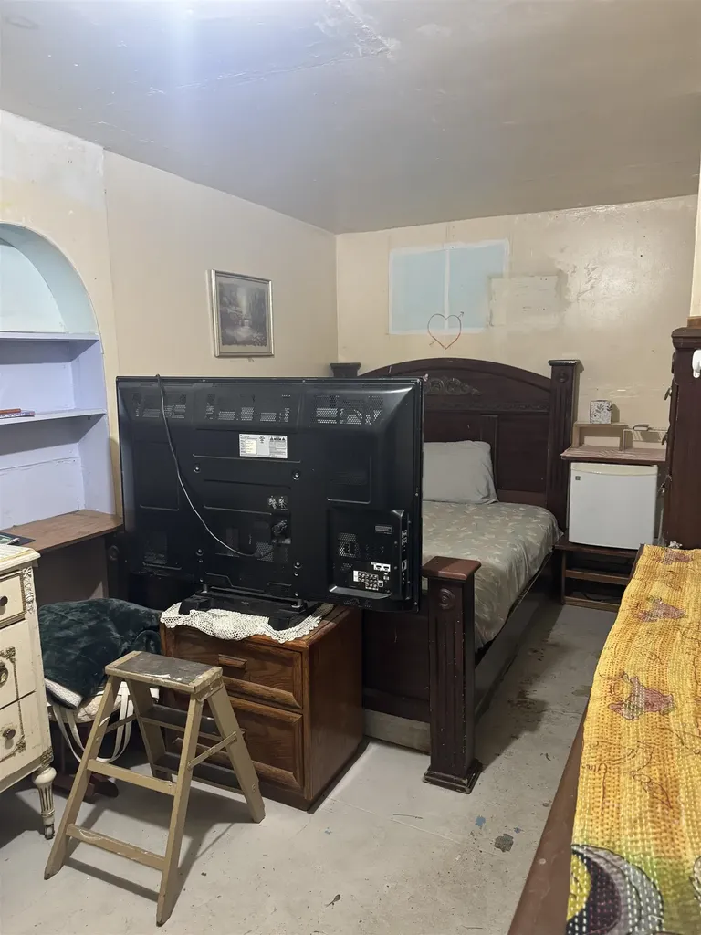 10800 Bancroft Oakland CA 94603