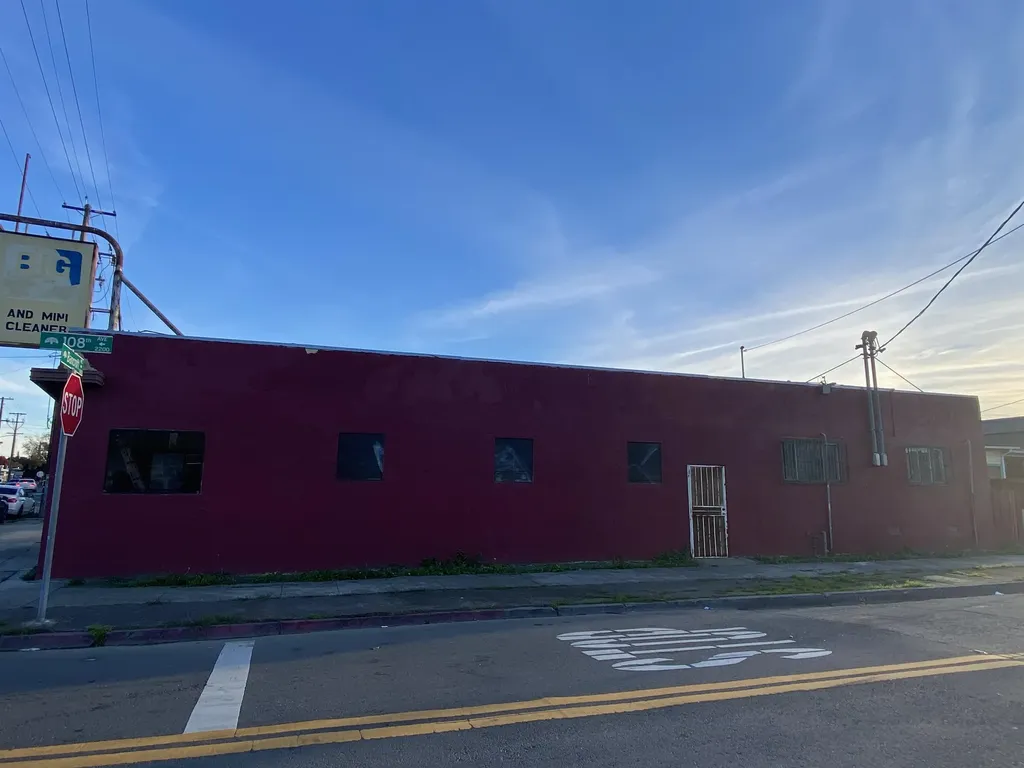 10801 Bancroft Oakland CA 94603