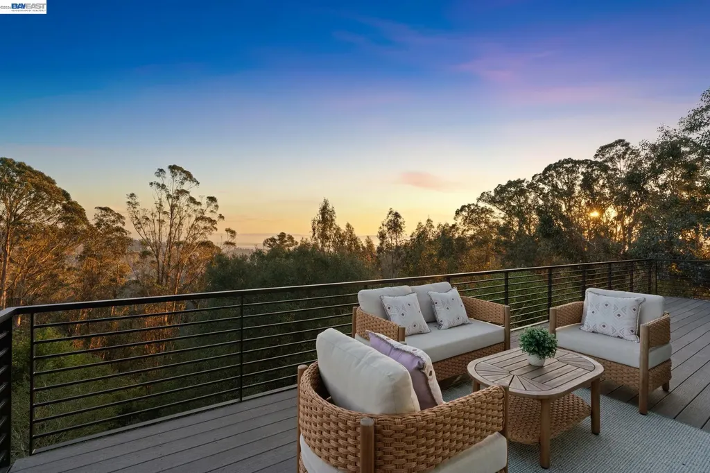 6353 Skyline Boulevard Oakland CA 94611