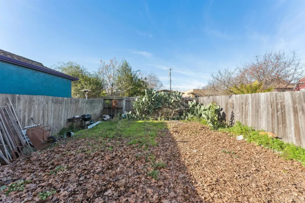 2220 7th Street Berkeley CA 94710