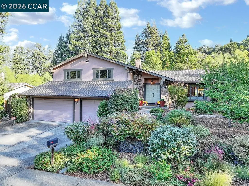 916 Calle Verde Martinez CA 94553