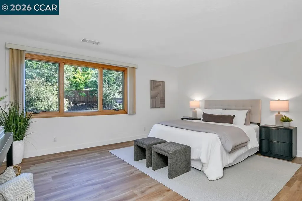 916 Calle Verde Martinez CA 94553