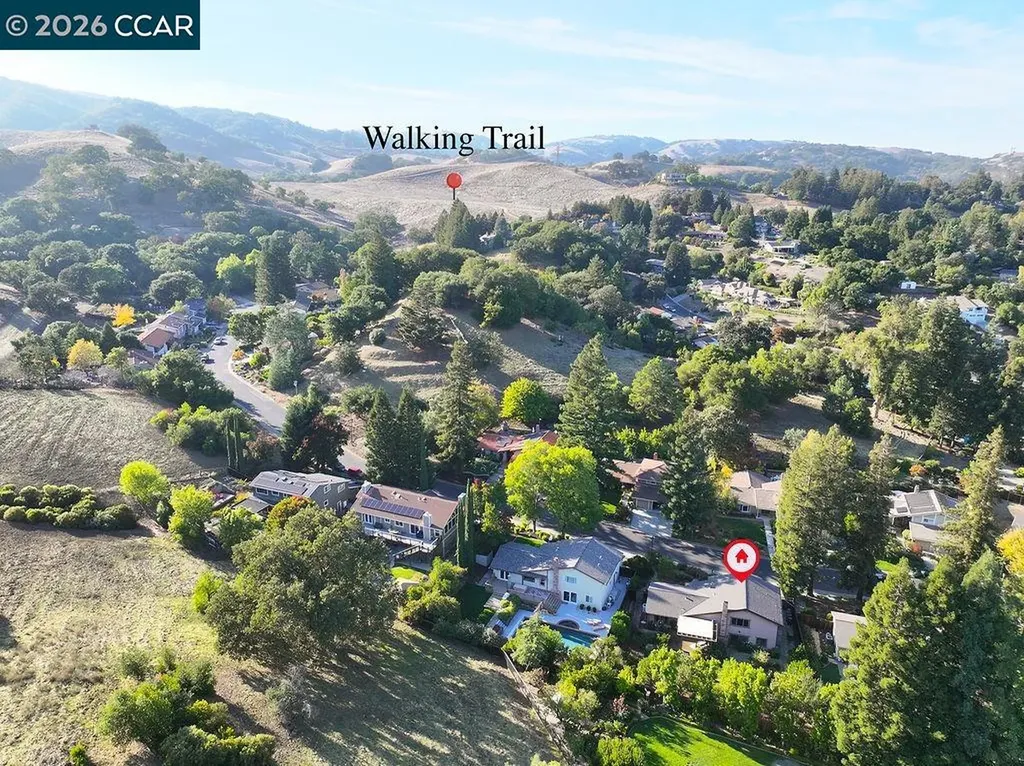 916 Calle Verde Martinez CA 94553